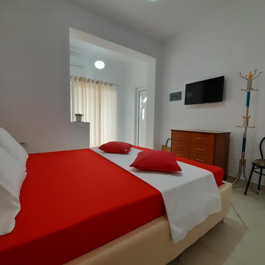 Denni'S Home Sarande Exterior photo