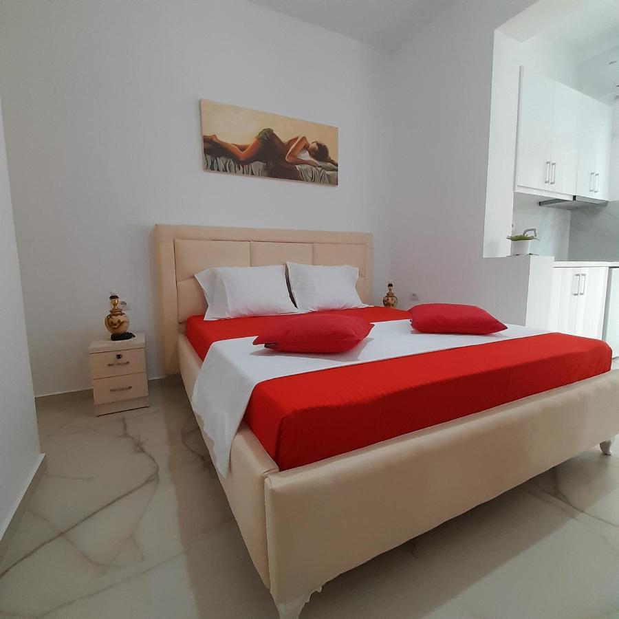 Denni'S Home Sarande Exterior photo