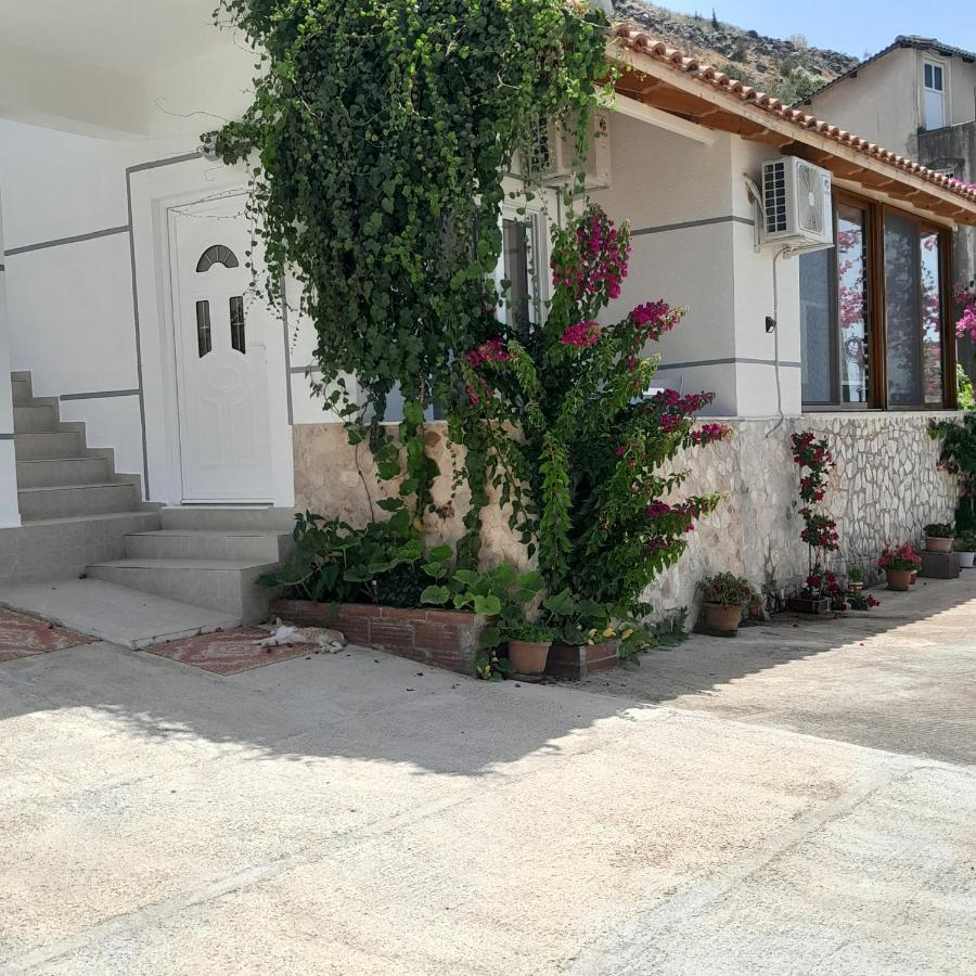 Denni'S Home Sarande Exterior photo