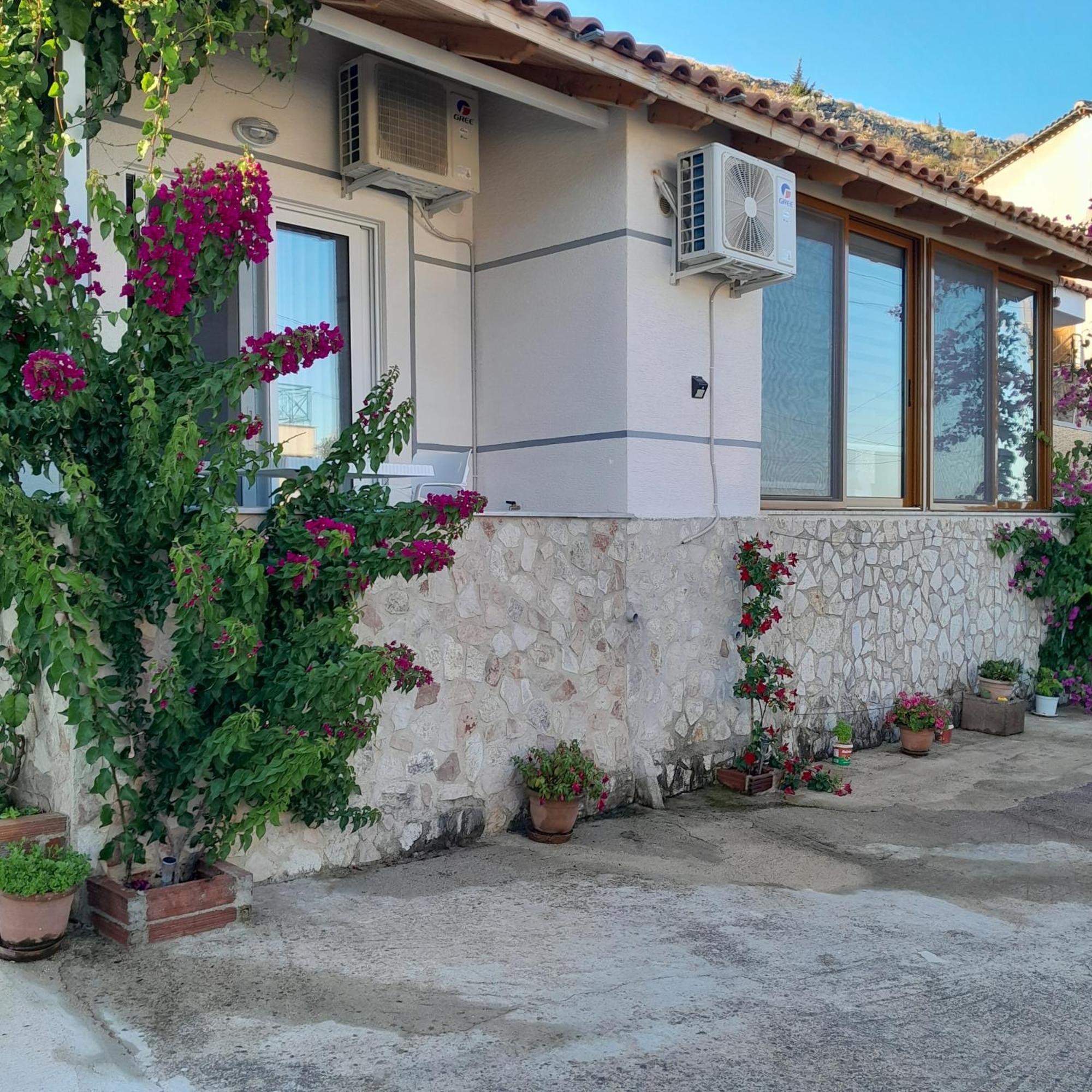 Denni'S Home Sarande Exterior photo